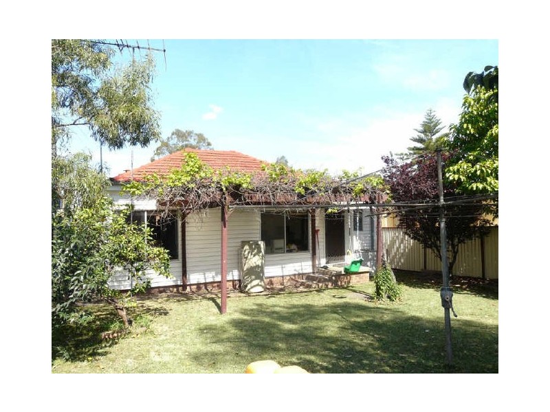 52 Miowera Rd, Chester Hill NSW 2162