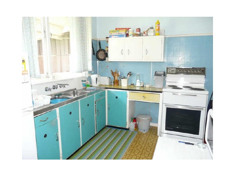 9 Dempster Cres, Regents Park NSW 2143