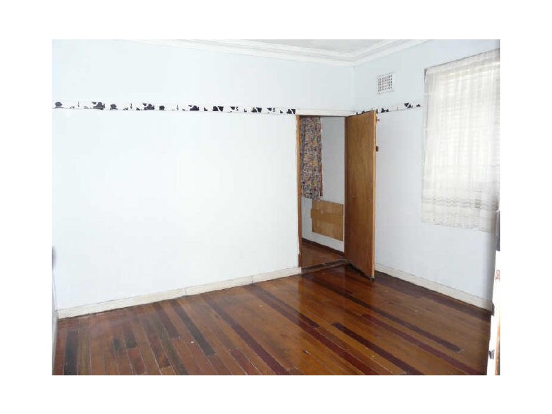 69 Woodville Rd, Chester Hill NSW 2162