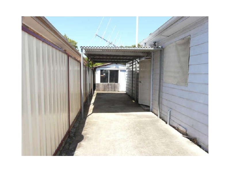 69 Woodville Rd, Chester Hill NSW 2162