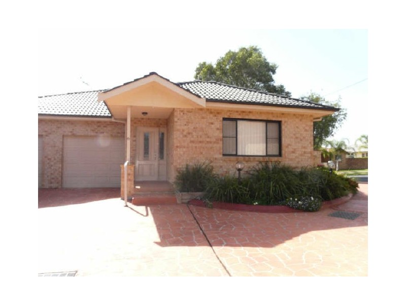 6/4 Iona Place, Bass Hill NSW 2197