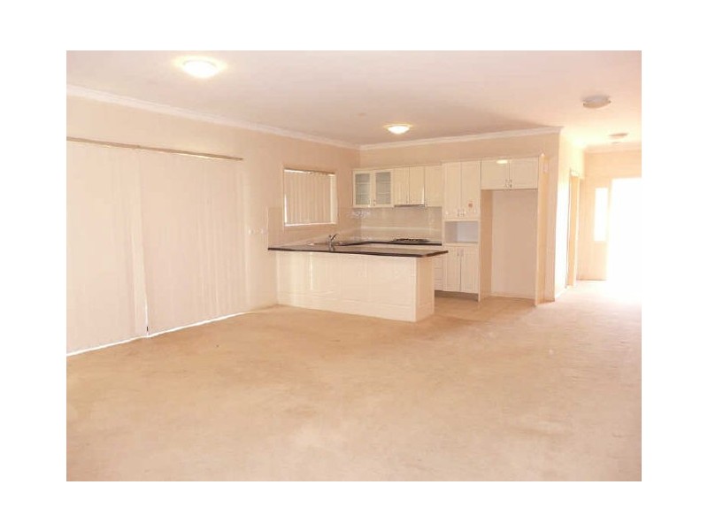 6/4 Iona Place, Bass Hill NSW 2197