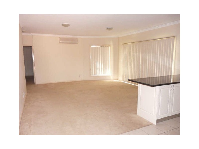 6/4 Iona Place, Bass Hill NSW 2197