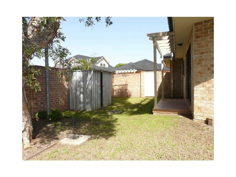 6/4 Iona Place, Bass Hill NSW 2197