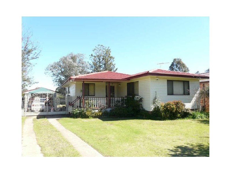 20 Burlison St, Warwick Farm NSW 2170