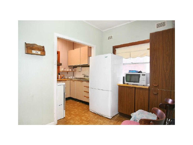 30 Waldron Rd, Sefton NSW 2162