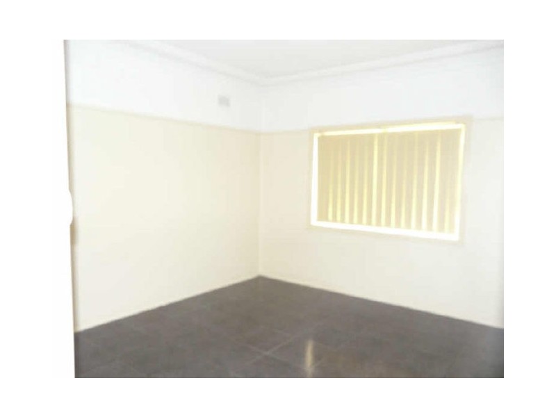 34 Dorothy St, Chester Hill NSW 2162