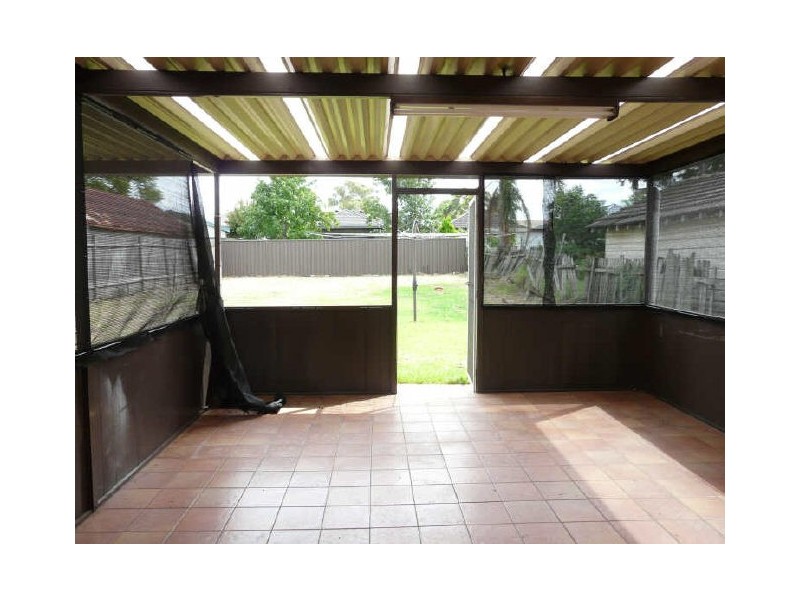 34 Dorothy St, Chester Hill NSW 2162