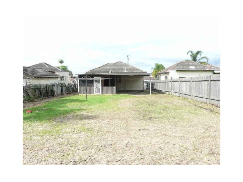 34 Dorothy St, Chester Hill NSW 2162