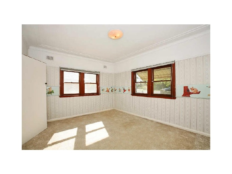 106 Auburn Road, Birrong NSW 2143