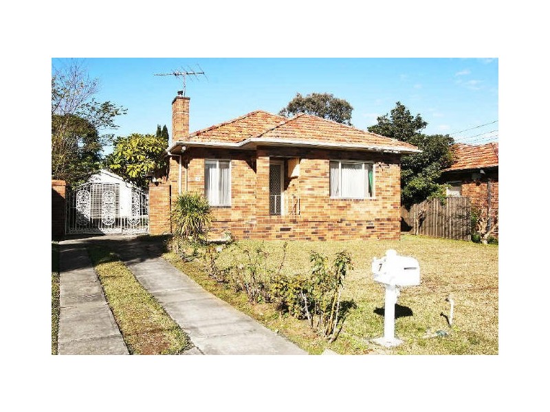 7 O’Hagon St, Chester Hill NSW 2162