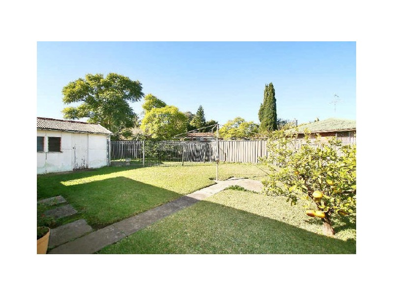 7 O’Hagon St, Chester Hill NSW 2162