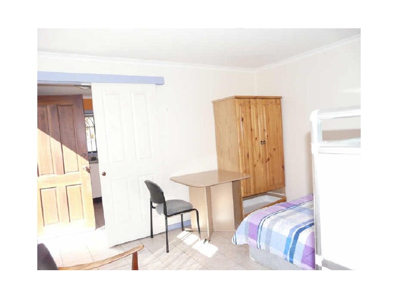 27 Dorothy St, Chester Hill NSW 2162