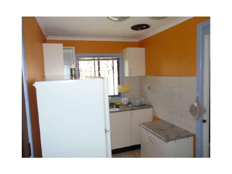 27 Dorothy St, Chester Hill NSW 2162