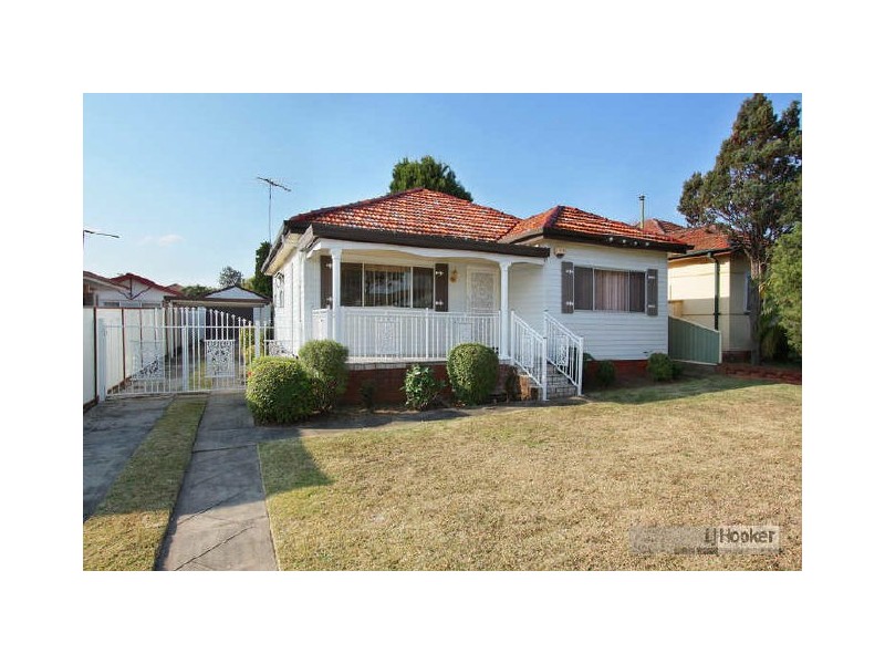 36 Broad St, Bass Hill NSW 2197