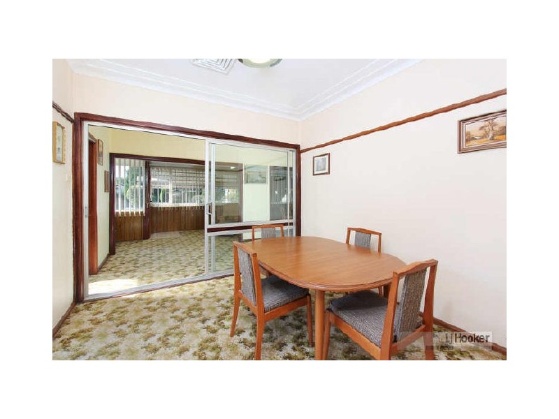 36 Broad St, Bass Hill NSW 2197