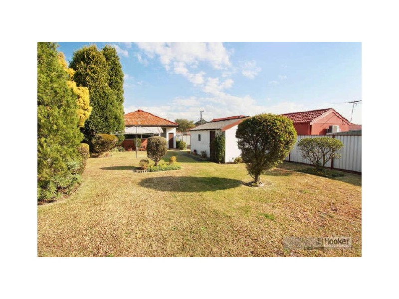 36 Broad St, Bass Hill NSW 2197