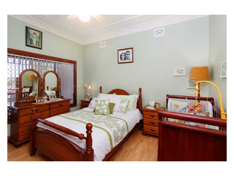 80 Priam St, Chester Hill NSW 2162