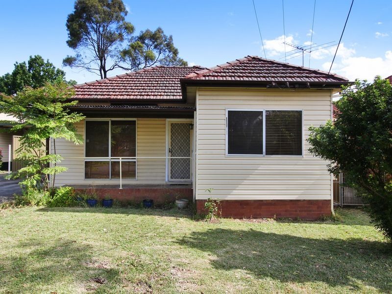 5 McClelland St, Chester Hill NSW 2162