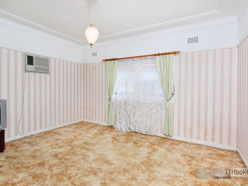 51 Rodd St, Birrong NSW 2143