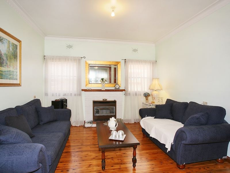 3 Wallace St, Sefton NSW 2162