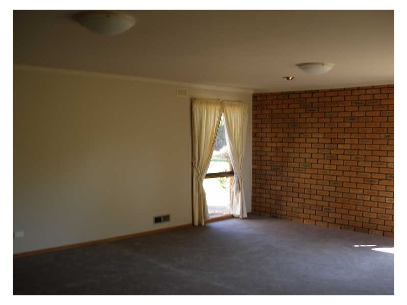 15 Natalie Court, Sale VIC 3850