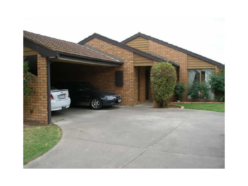 15 Natalie Court, Sale VIC 3850