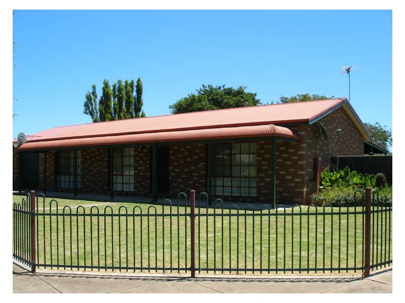 25 Coverdale Drive, Sale VIC 3850