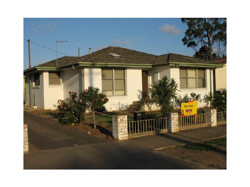 24 Weir Street, Sale VIC 3850