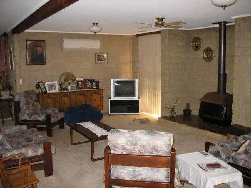 24 Bolden Street, Stratford VIC 3862