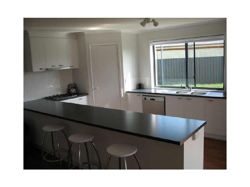 10 Krista Court, Sale VIC 3850