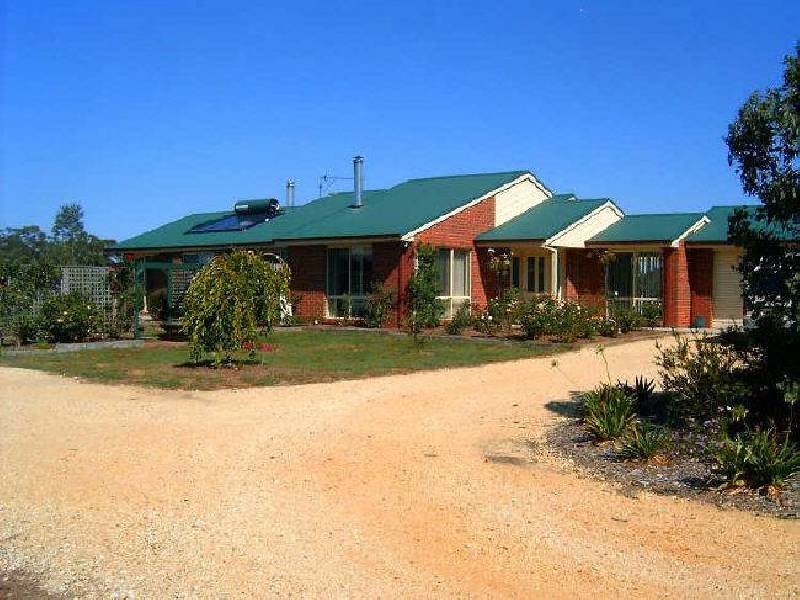 36 Merrick Street, Stratford VIC 3862