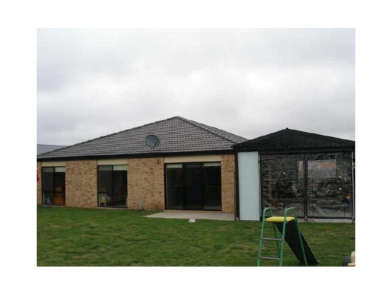 32 Krista Court, Sale VIC 3850