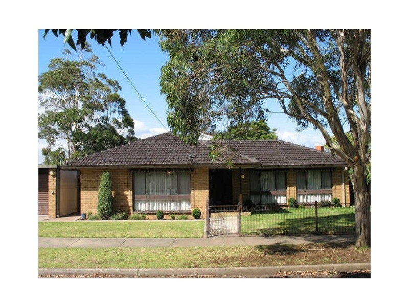 10 Alameda Drive, Sale VIC 3850
