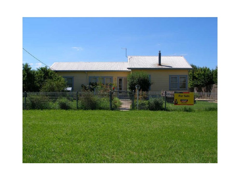 27 Dawson Street, Stratford VIC 3862