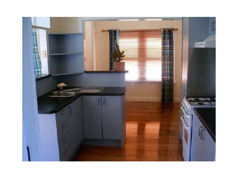 27 Dawson Street, Stratford VIC 3862