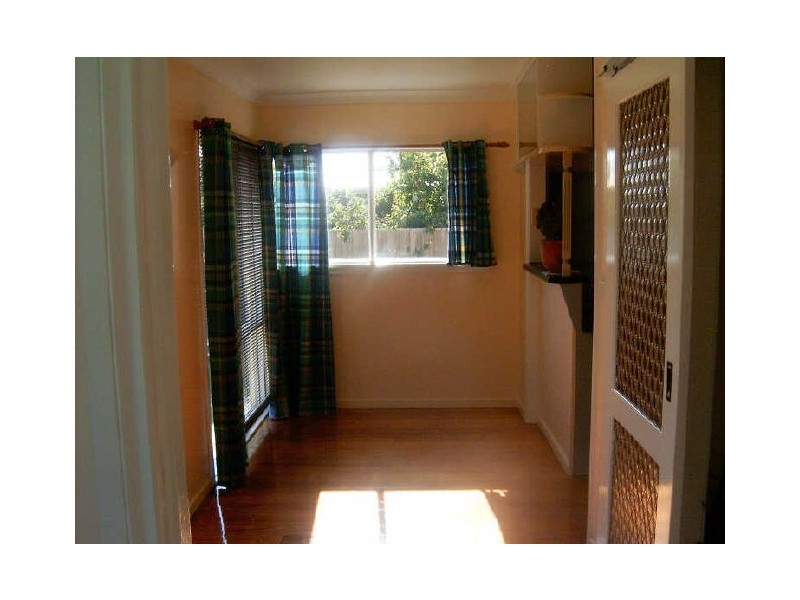 27 Dawson Street, Stratford VIC 3862