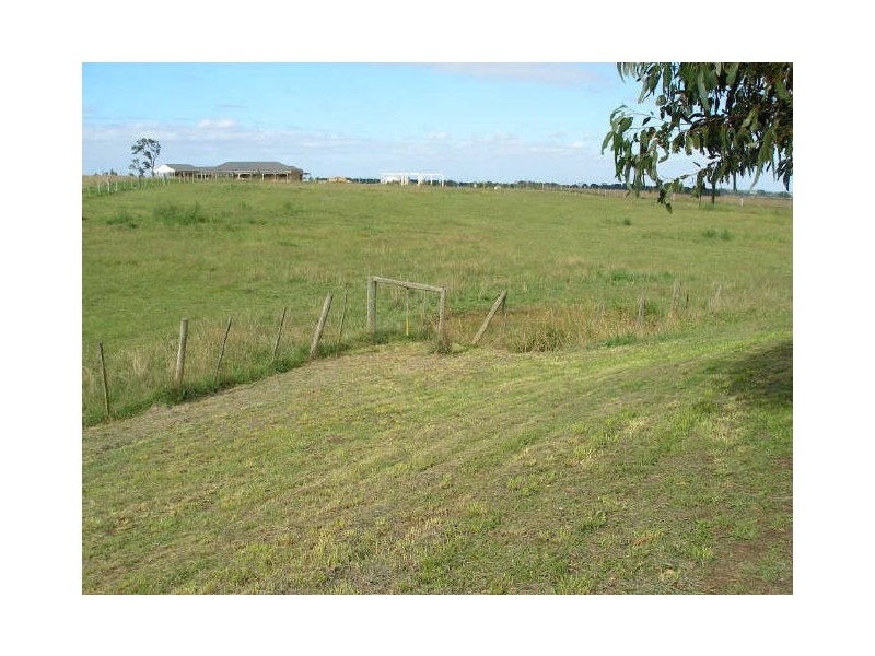 413 Briagolong Road, Stratford VIC 3862