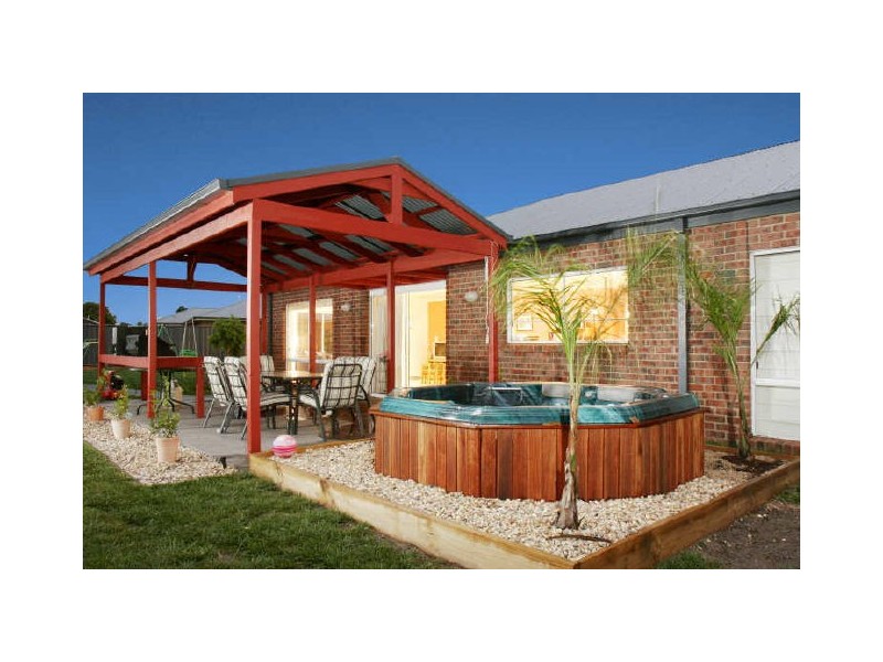 30 Krista Court, Sale VIC 3850