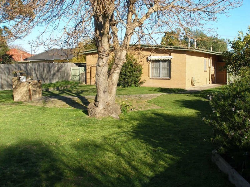 9 Turnbull Street, Sale VIC 3850