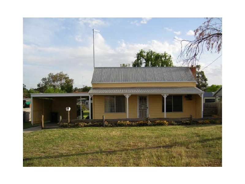 46 Wyndham Street, Stratford VIC 3862