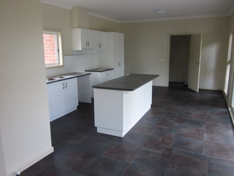 11 Irwin Street, Wurruk VIC 3850