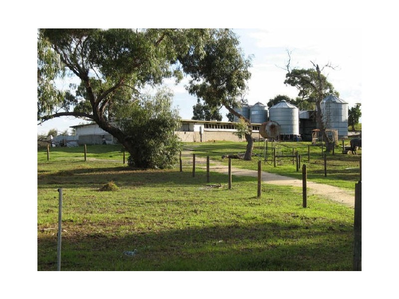 456 Carrs Creek Road, Longford VIC 3851