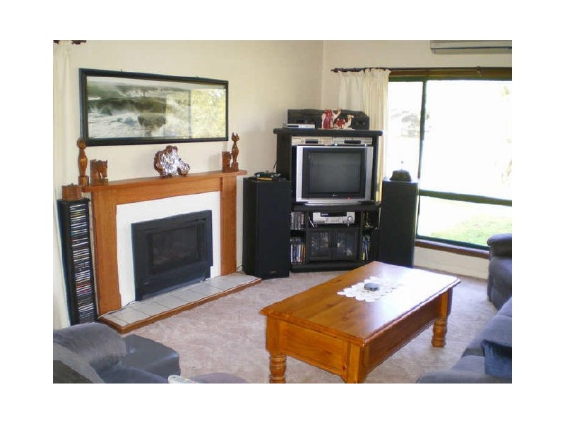 549 Nambrok Hall Road, Nambrok VIC 3847