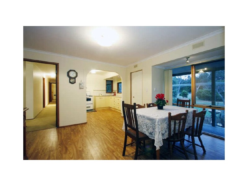 213 Redbank Road, Stratford VIC 3862