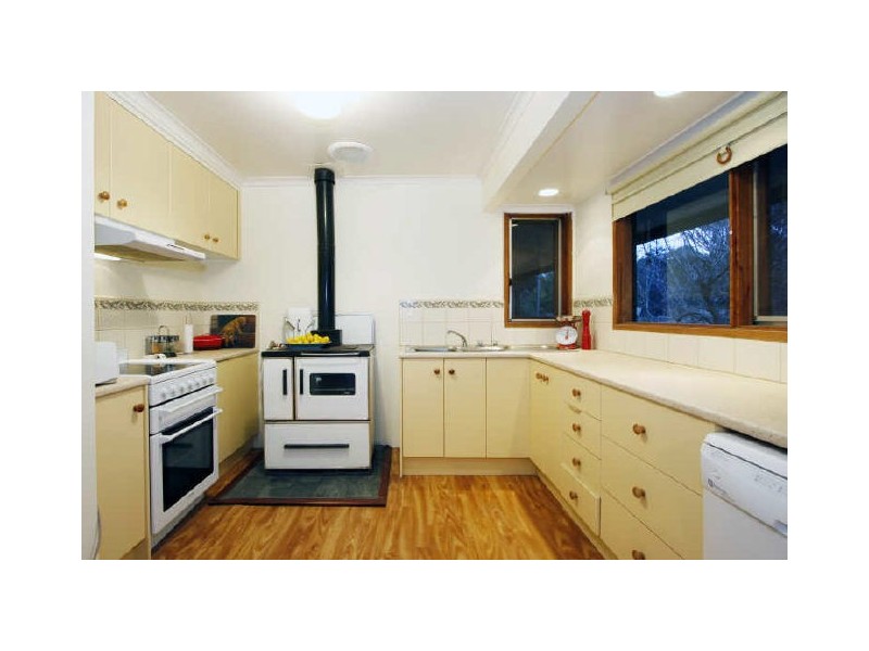 213 Redbank Road, Stratford VIC 3862