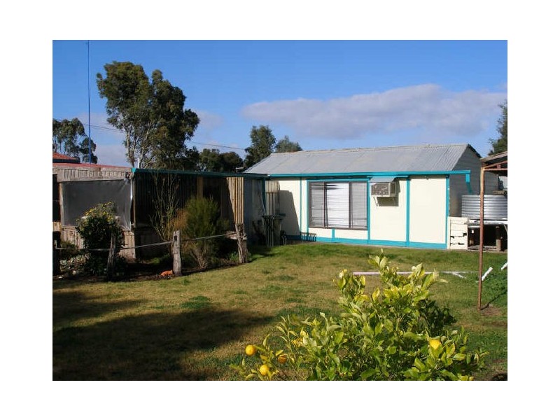 30 Fitzroy Street, Stratford VIC 3862