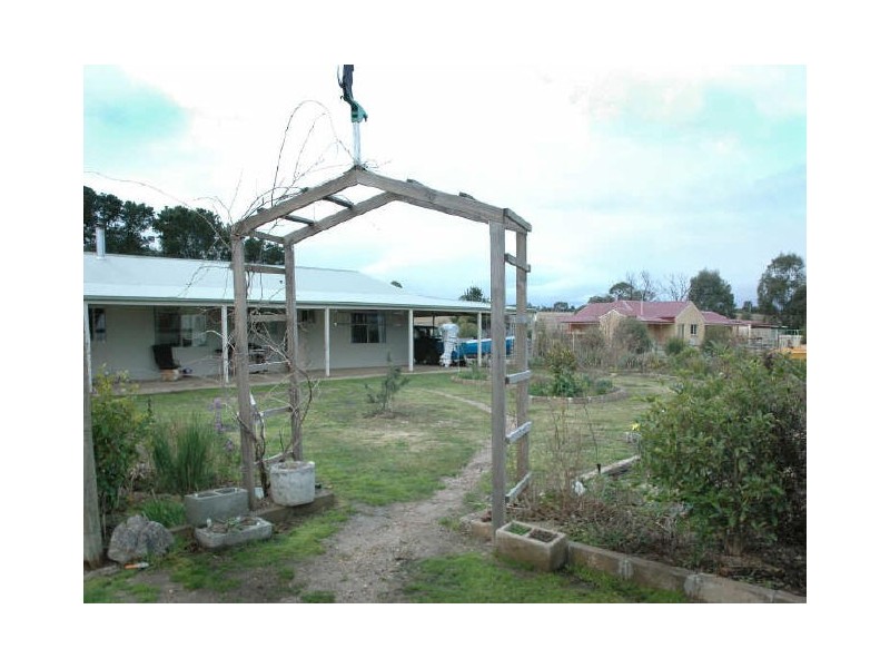 32 Carter Street, Stratford VIC 3862