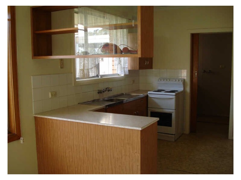 11 Vaughan Street, Stratford VIC 3862