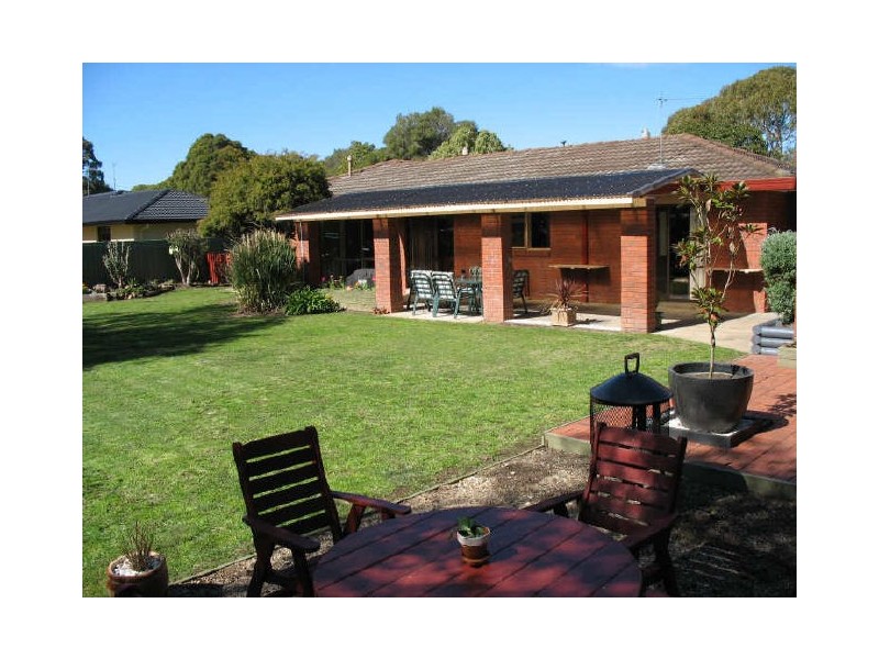 3 Phillip Crescent, Sale VIC 3850